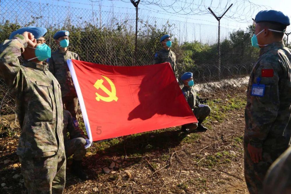谁又能想到，人民大会堂的镜头，却成了明星真实颜值的“照妖镜”